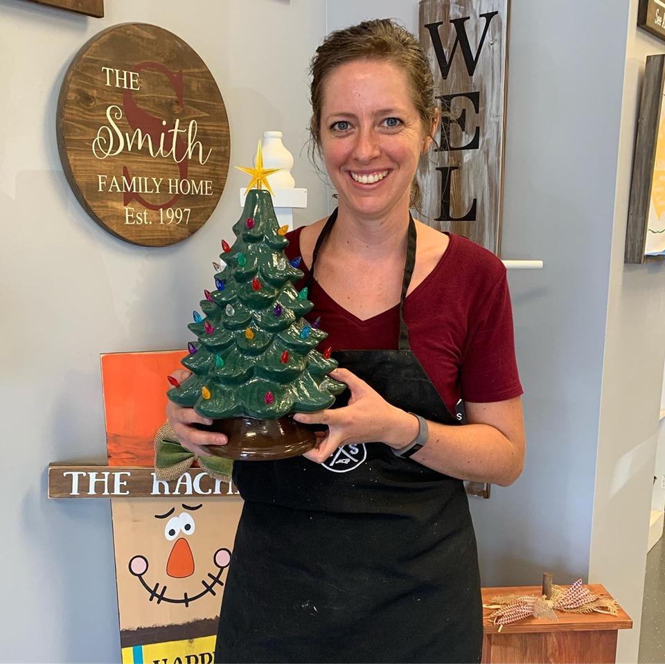 11/19/23 Sunday 2:00 T Daurora Private Christmas Ceramics Event