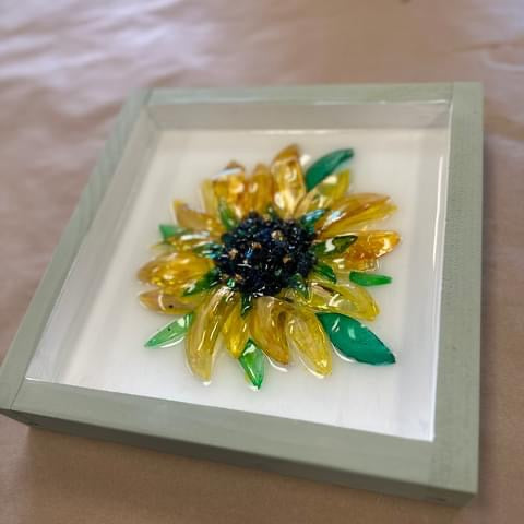 12/12/23 Fancy Finds on the Corner (Semmes AL Event) 6:00 PM GLASS FLOWER EVENT