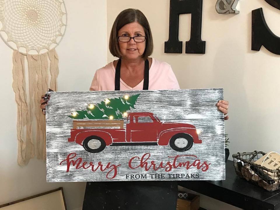 Holiday Light Up Pallet Workshop